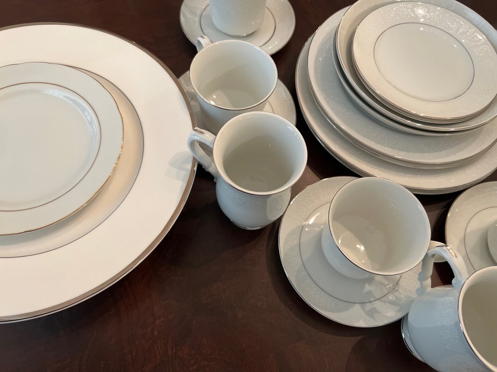Crown Victoria/Mikasa Fine China