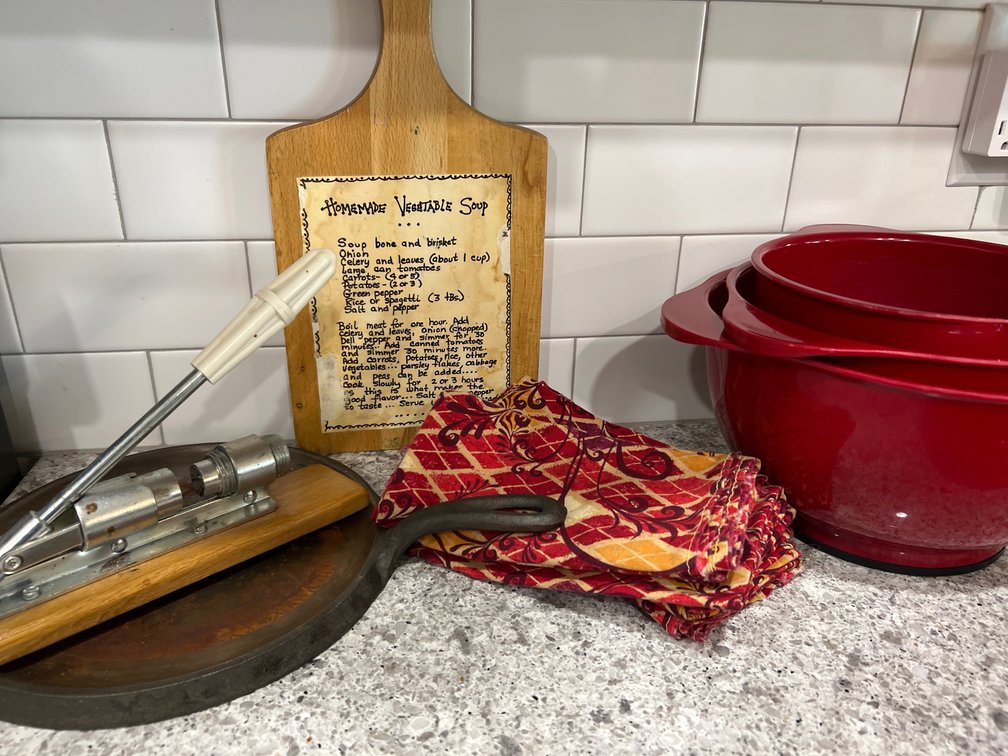 Cast Iron Griddle, Mixing Bowls, Nutcracker