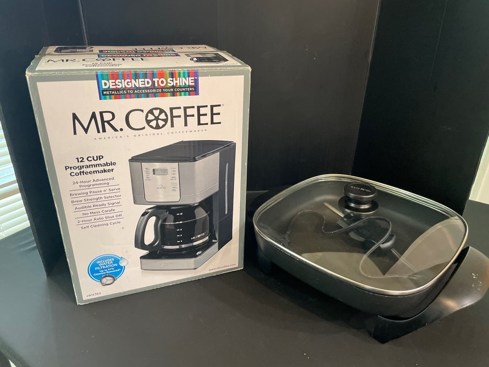 12-Cup Programmable Coffeemaker and Electric Skillet