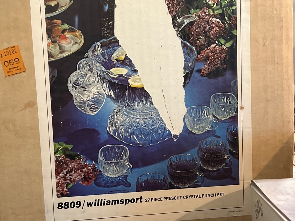 Williamsport Crystal Punch Set