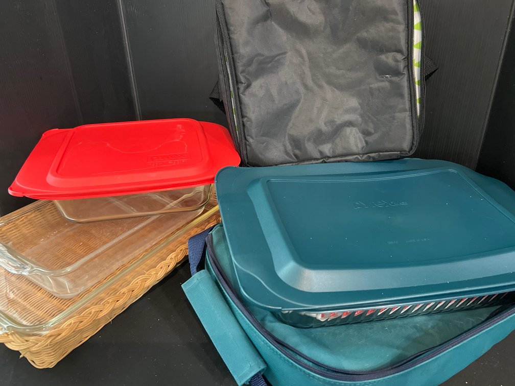Pyrex Glass Baking/Carriers