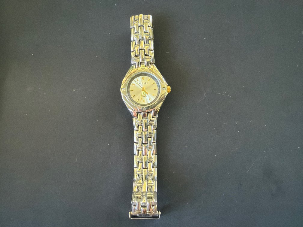 DECADE 4105 Quartz Wristwatch with Link Bracelet