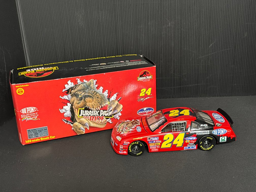 Action Jeff Gordon #24 Jurassic Park 1997 Monte Carlo 1:24 Stock Car
