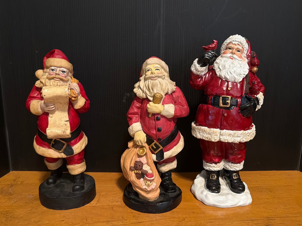 Painted Cast Santa Claus Tabletop Figurines (3)