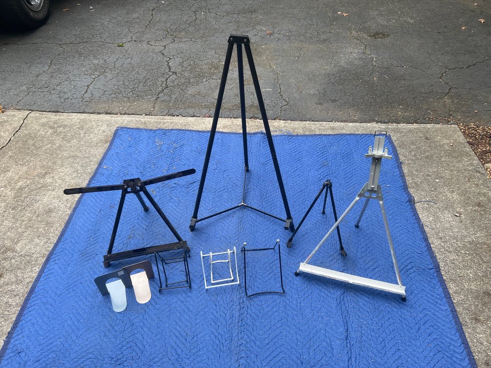 Desktop Easels