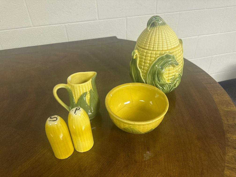 Shawnee/Stanfordware Pottery