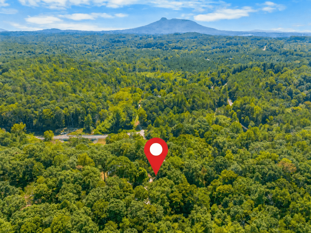 Mountian Views and Country Living in Pilot Mountain, NC