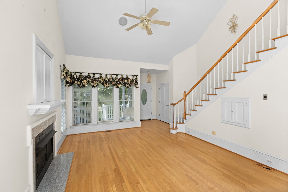 Mountian Views and Country Living in Pilot Mountain, NC