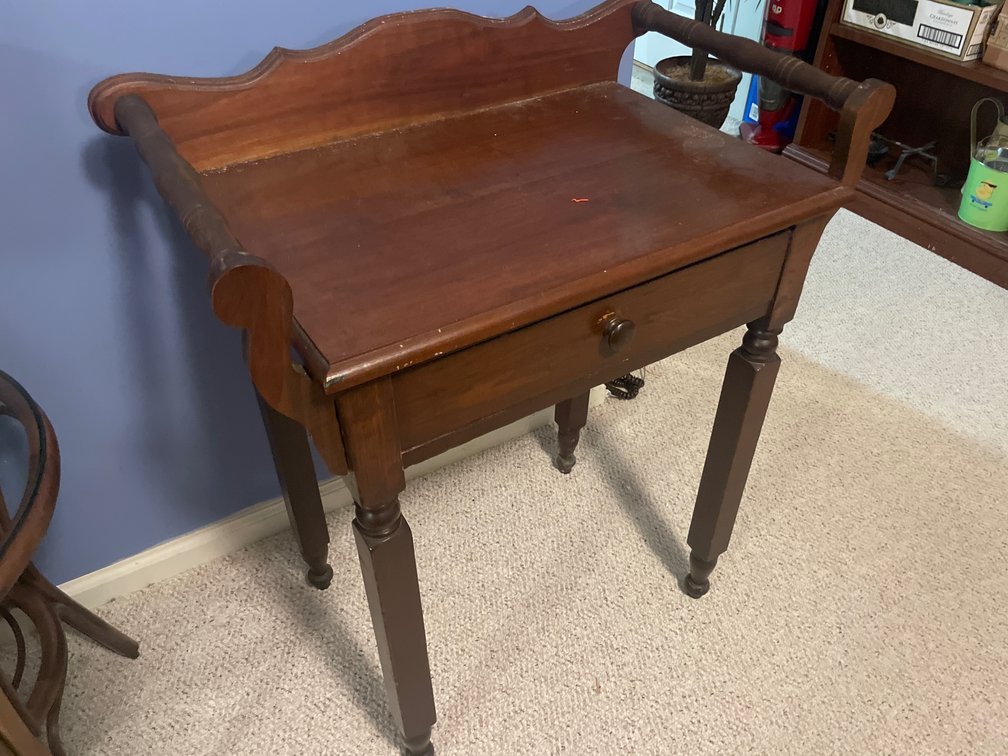 Wooden Washstand with Drawer and Scalloped Gallery