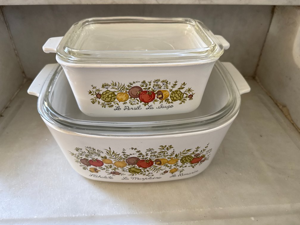 Corning Ware Casserole Dishes with Glass Lids