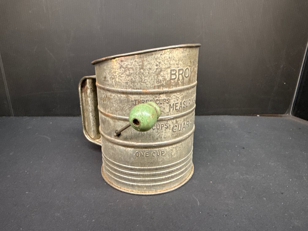 Bromwell's Three-Cup Metal Flour Sifter