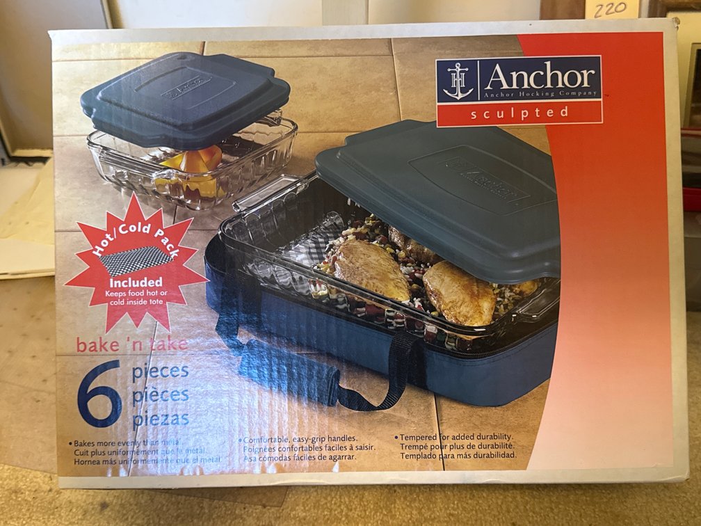 Anchor Hocking Sculpted Bake 'n Take 6-Piece Bakeware Set