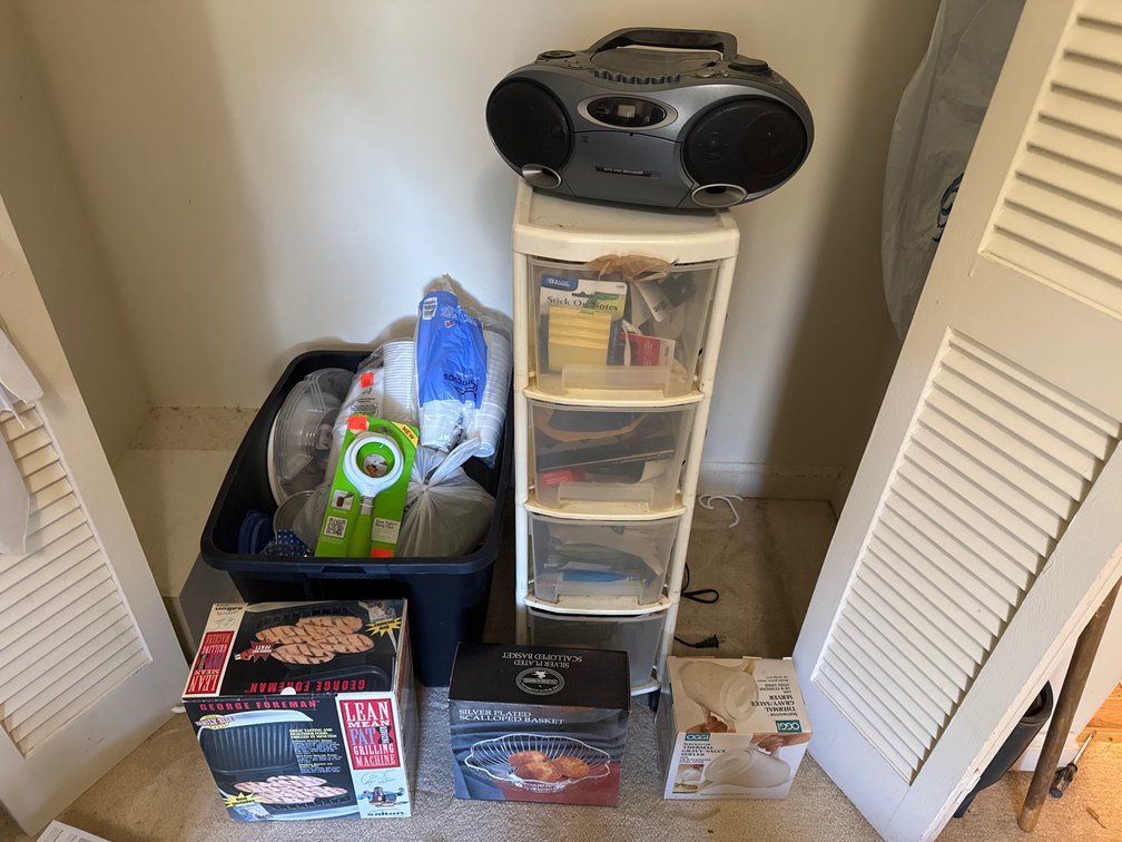 Small Appliances, Boombox,  Housewares