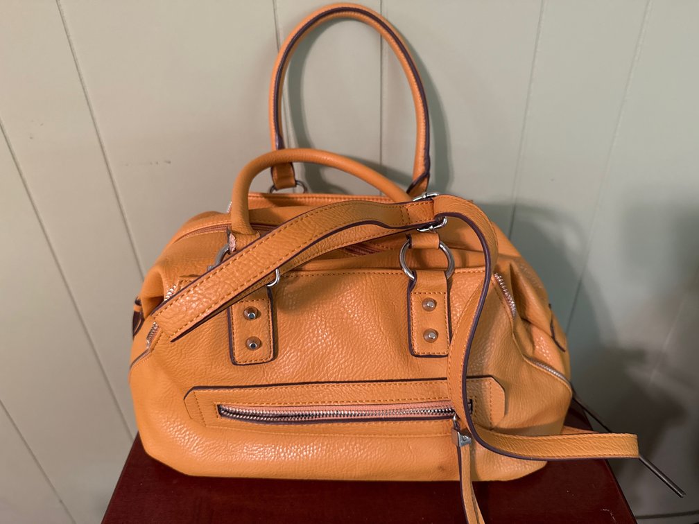 Jessica Simpson Pebbled Satchel Handbag