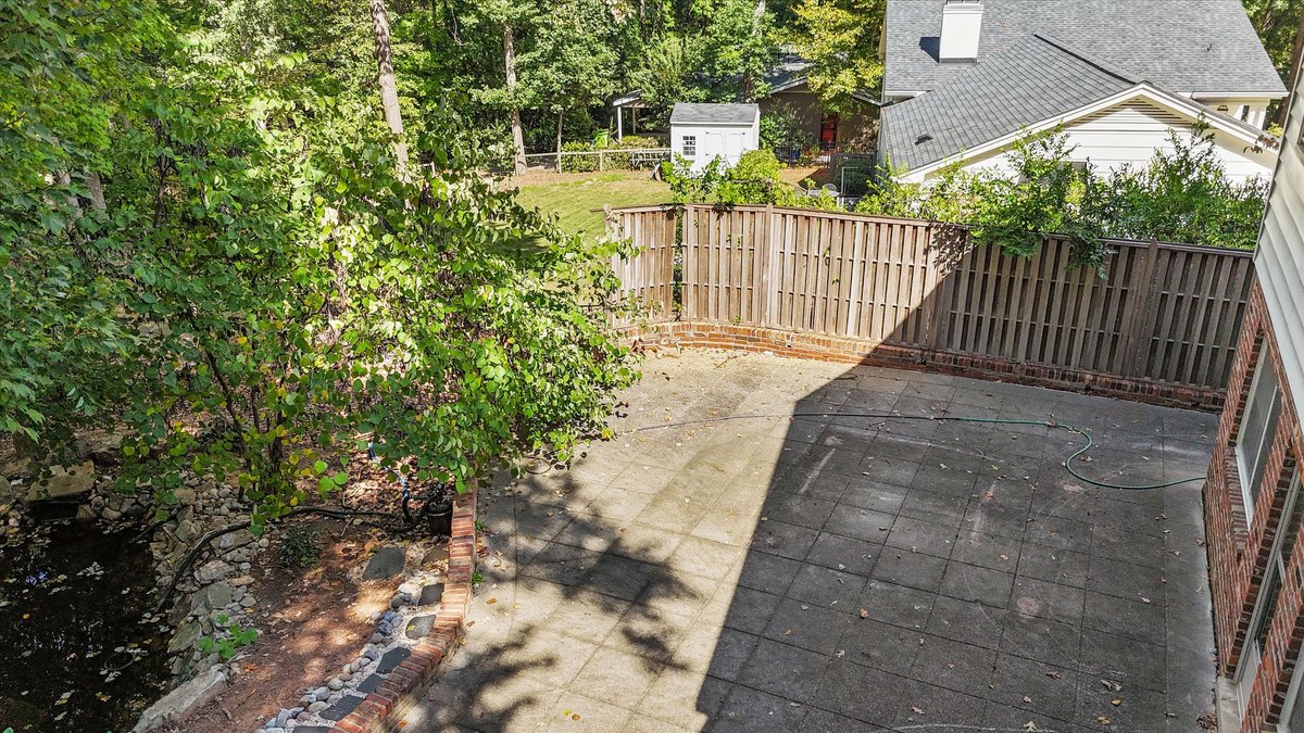 Prime Raleigh Location – Glen Eden Drive