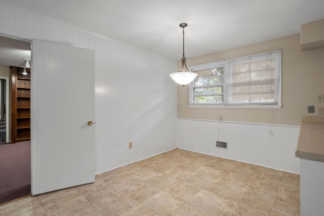 Prime Raleigh Location – Glen Eden Drive