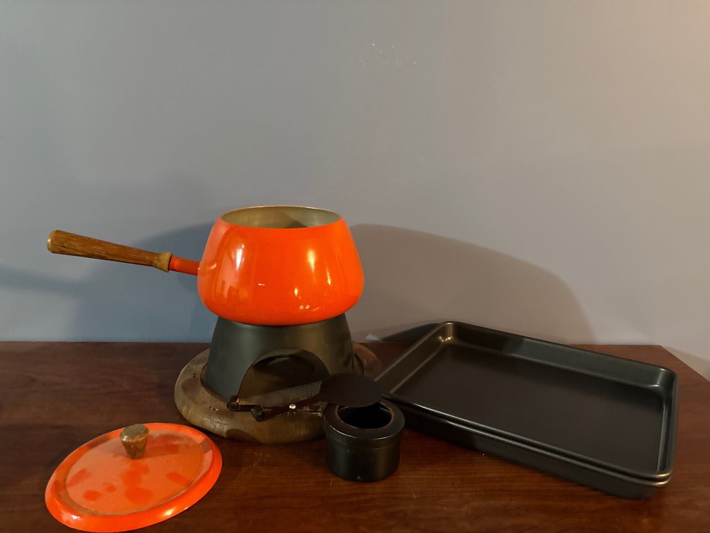 Enameled Fondue Pot Set and Two Metal Baking Trays