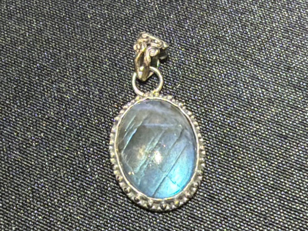 Sterling Silver Labradorite Cabochon Pendant