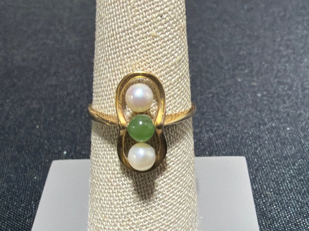 10K Yellow Gold Pearl and Green Stone Bypass Ring, Size 7.5