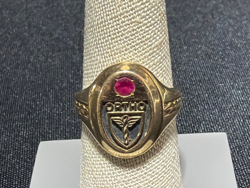 14K Yellow Gold Ortho Signet Ring with Red Stone