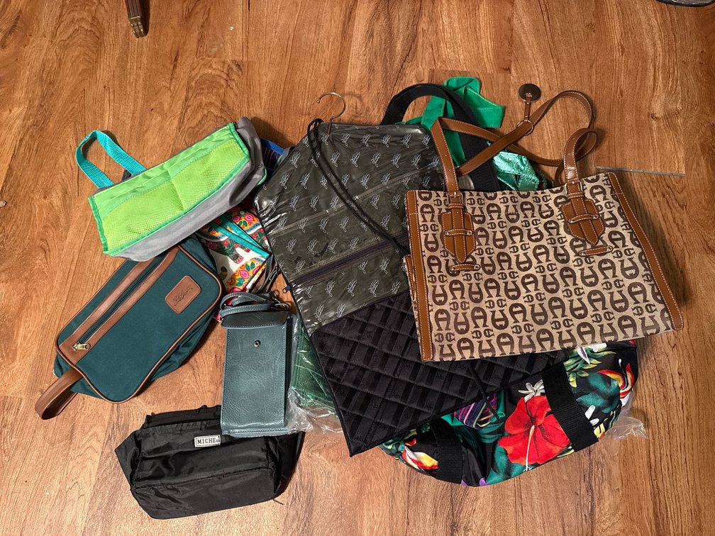 Handbags, Travel Organizers, and Tote Bags