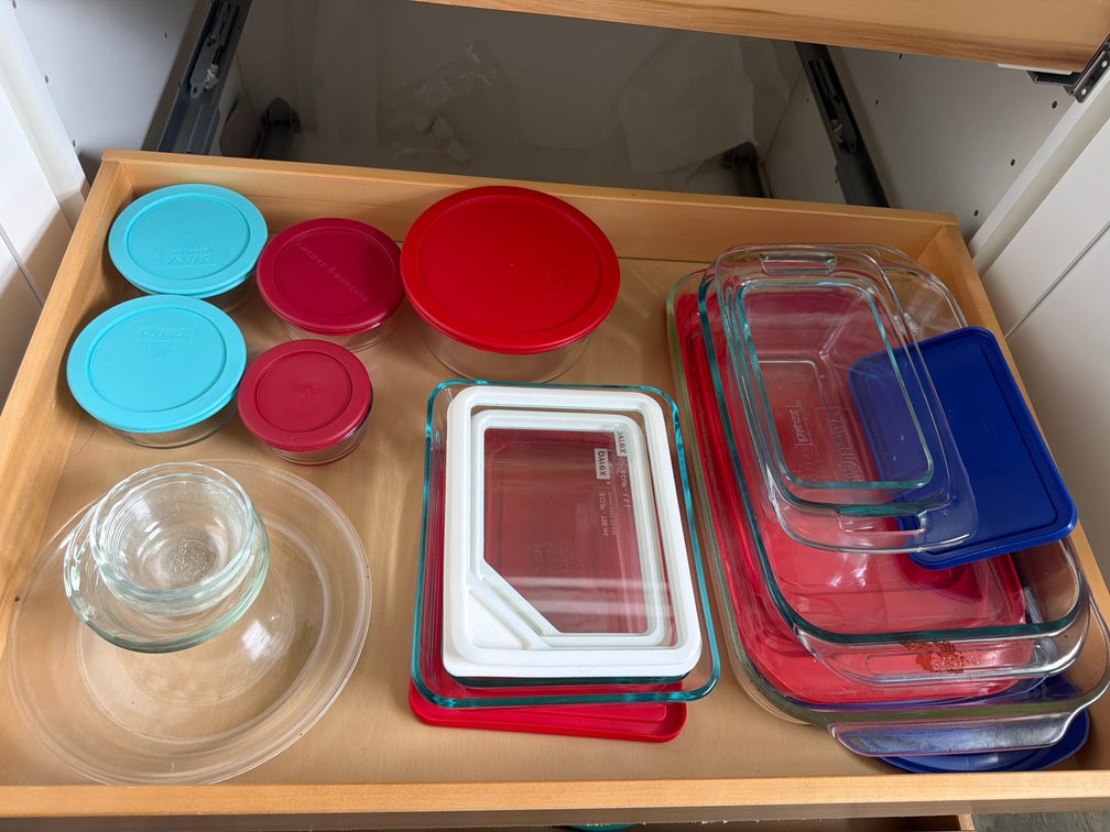 Glass Food Storage Containers, Baking Dishes, and Bowls