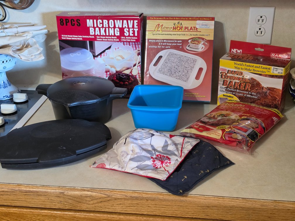 Microwave Cookware