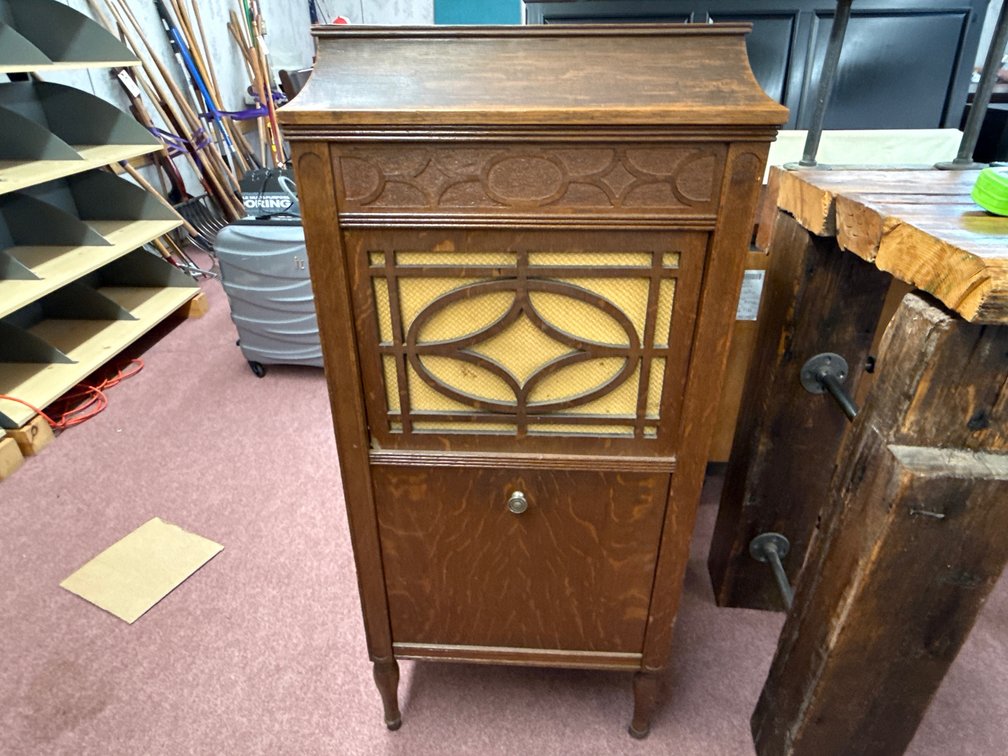 Edison Upright Phonograph in Wood Cabinet
