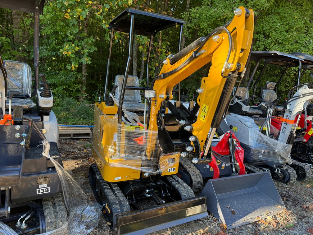 RT15R-Z MINI EXCAVATOR