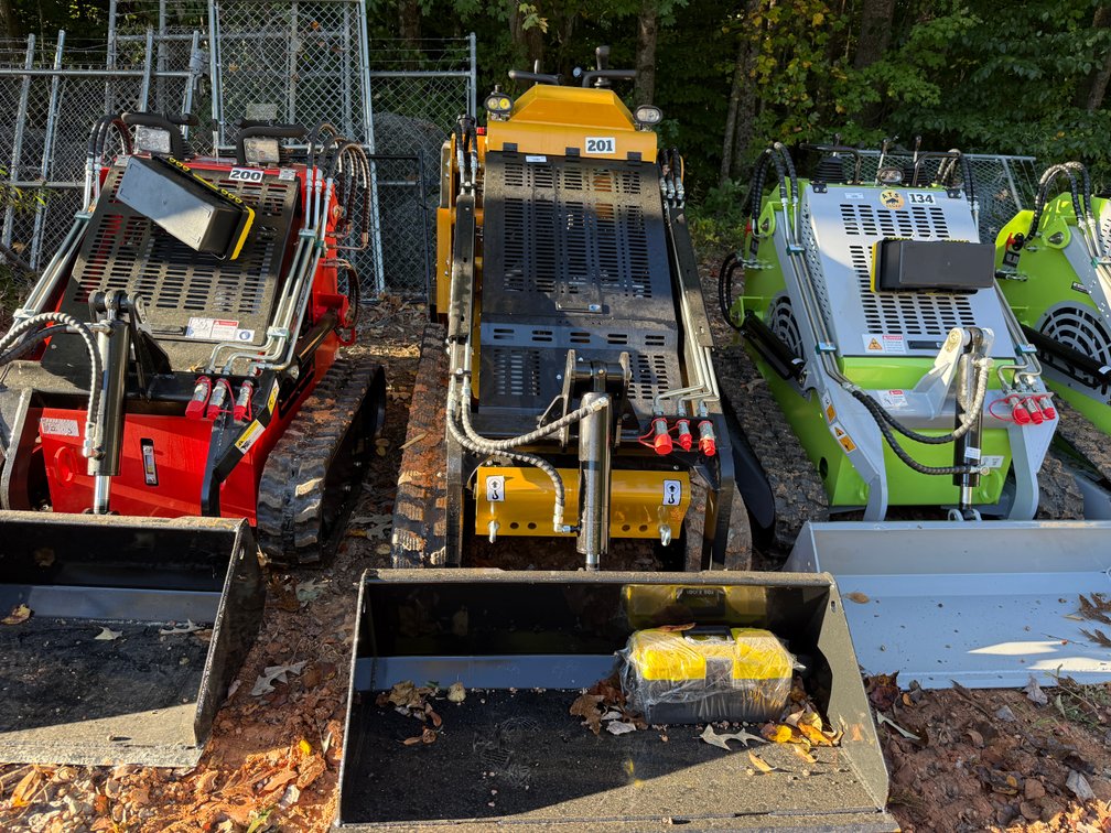 KKT27 Skid Steer Loader