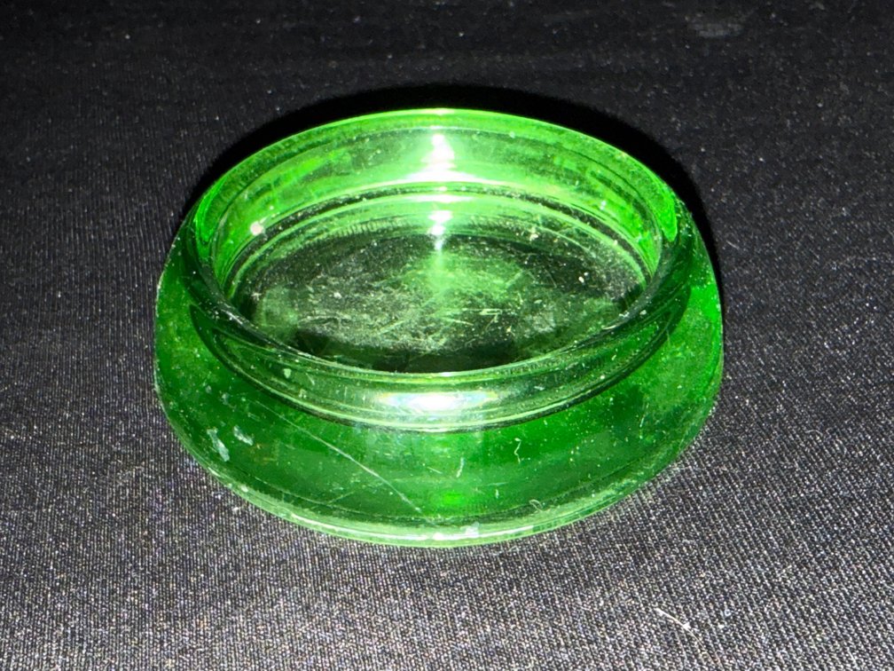 Green Molded Glass Furniture Caster Cup