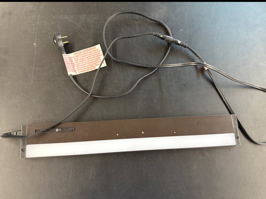 Good Earth Lighting UC1034-BR2-18LF0-U Under-Cabinet Light Fixture