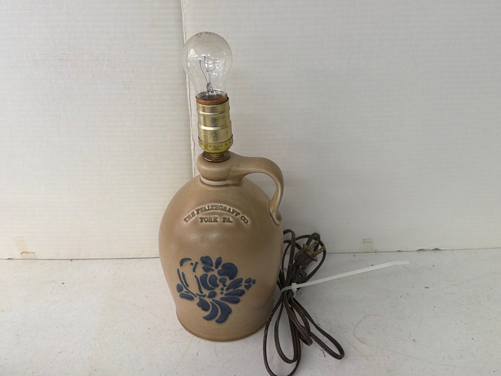 The Pfaltzgraff Co. Stoneware Jug Table Lamp