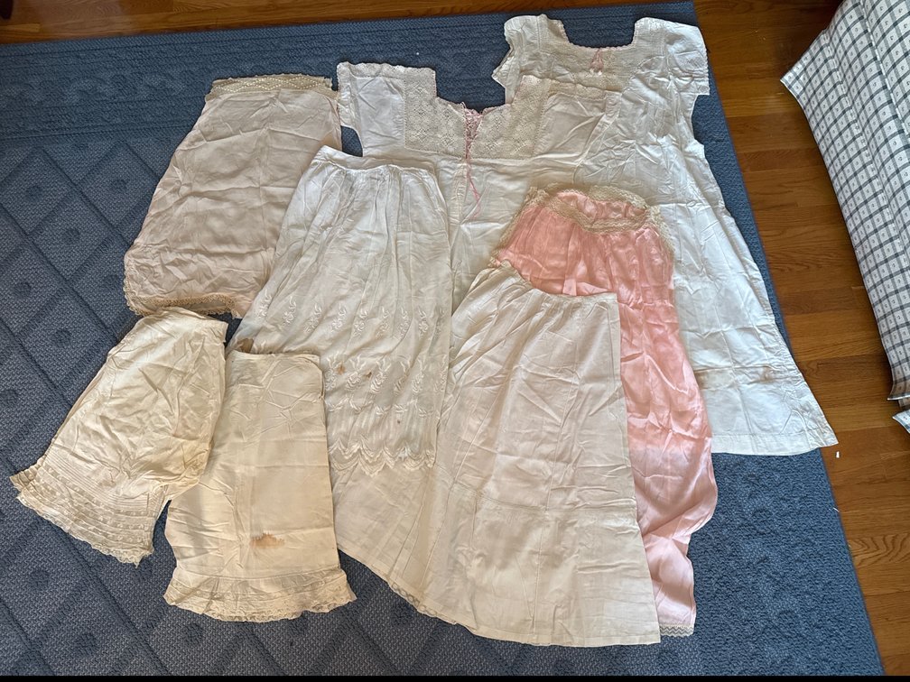 Vintage Women's Apparel