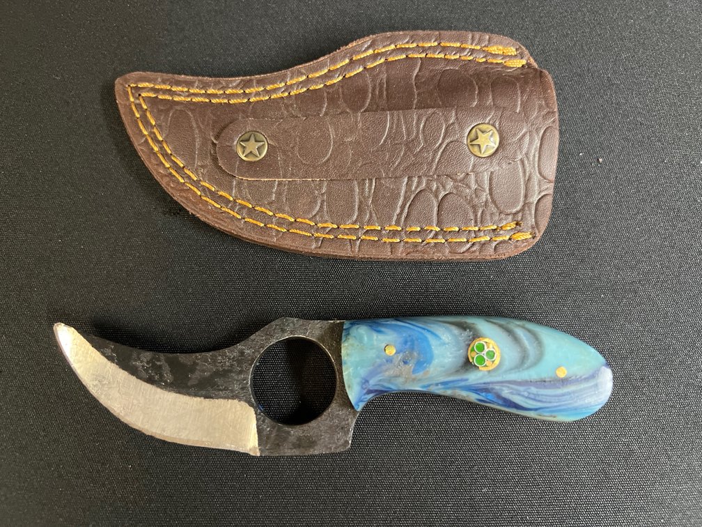 Curved Fixed-Blade Ring Knife w/Leather Sheath