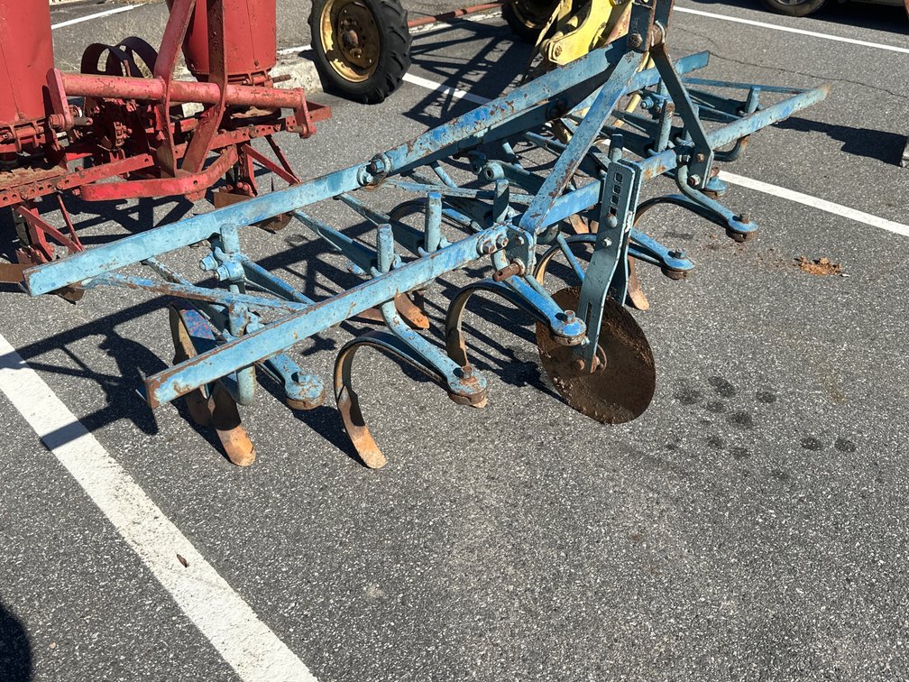 3-Point Field Cultivator with Disc Coulters