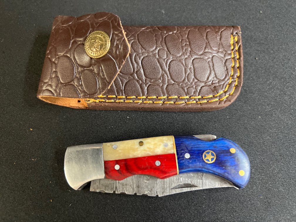 Lockback Folding Knife with Texas Flag Handle