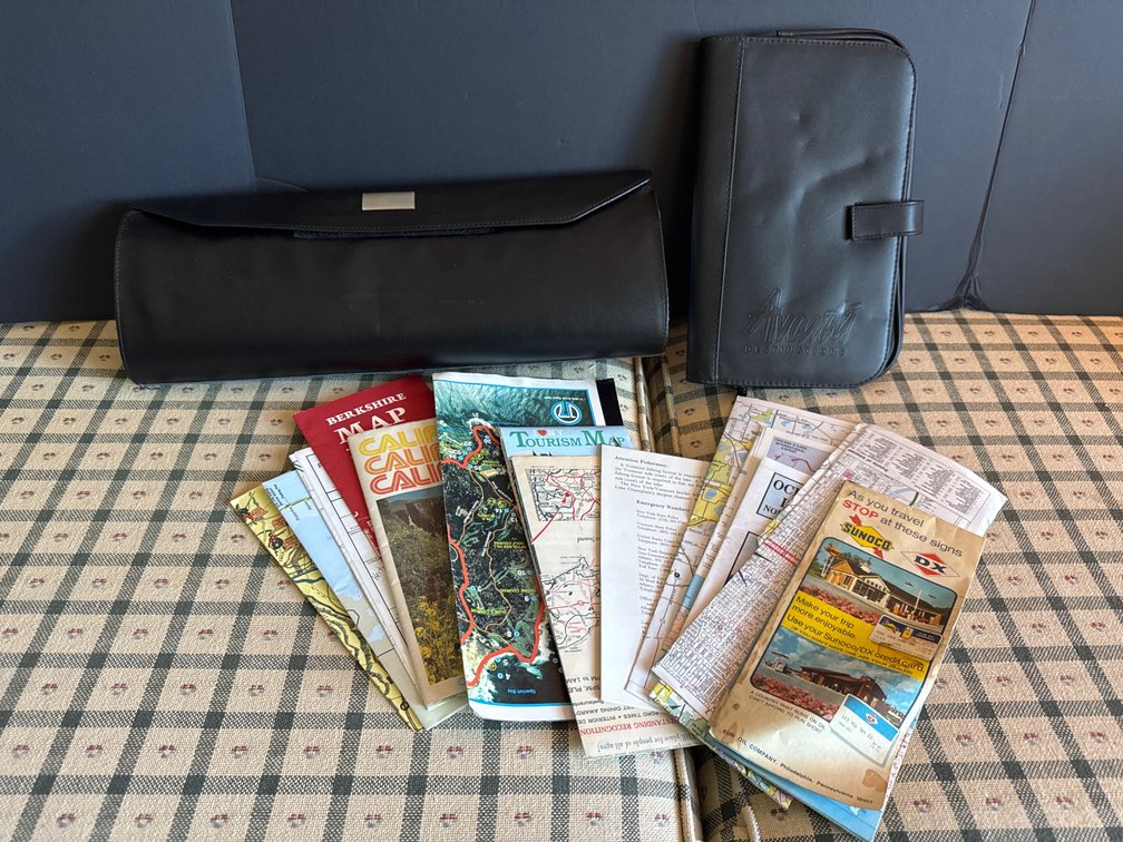 Travel Organizers, Atlas & Maps