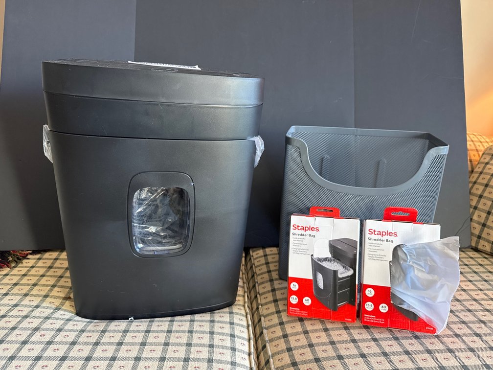 Paper Shredder, Wire Basket & Shredder Bags