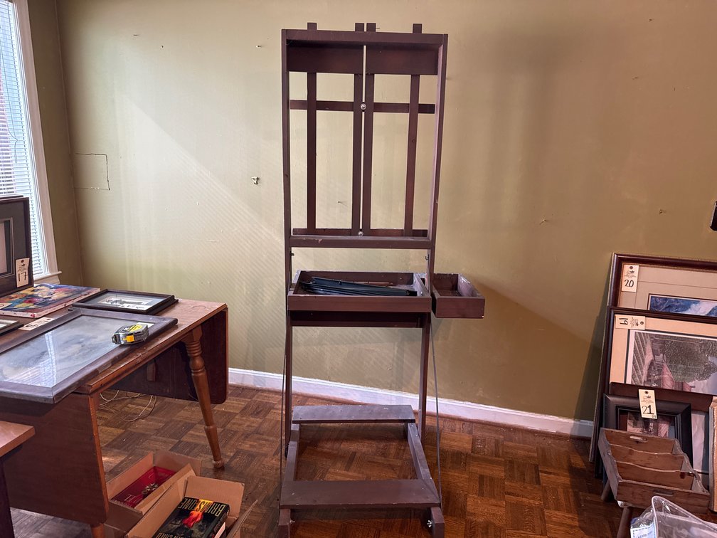 Wooden Artist Studio Easel and Metal Field Easel
