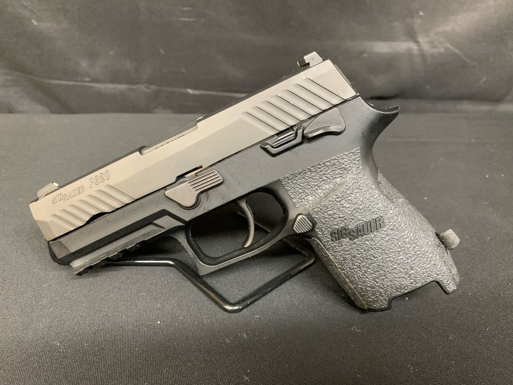 SIG SAUER P320 9mm Semi-Automatic Pistol