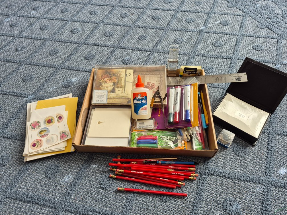 Desk/ Stationery Supplies