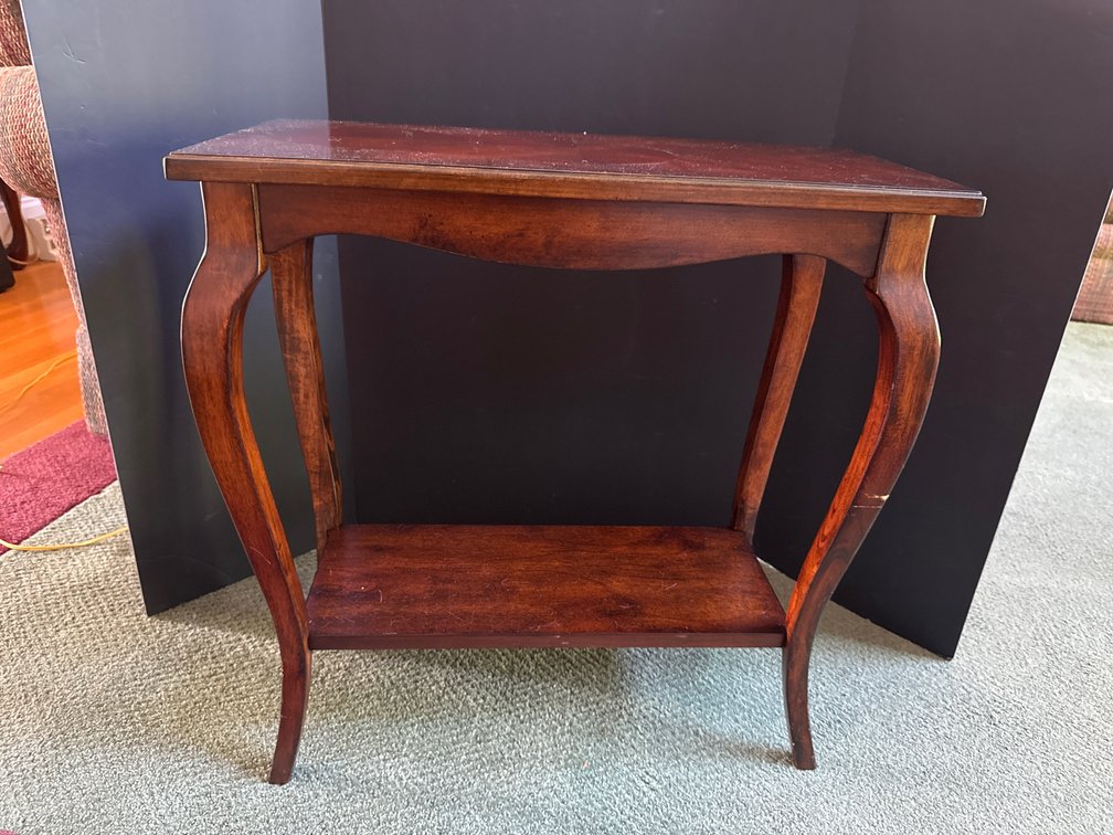 Side Table w/ Pull-Out Tray