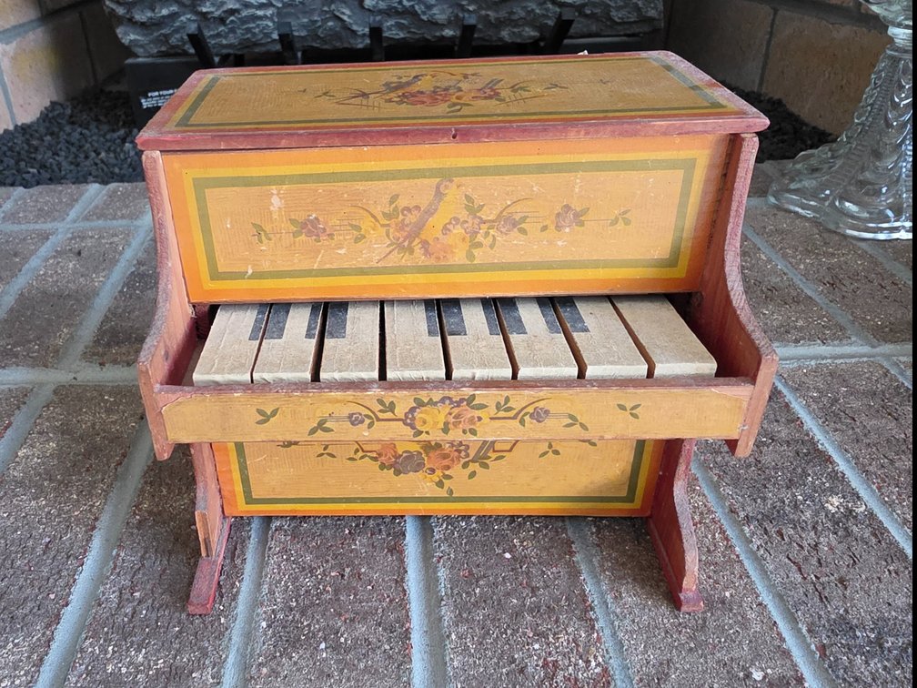 Antique Doll Piano