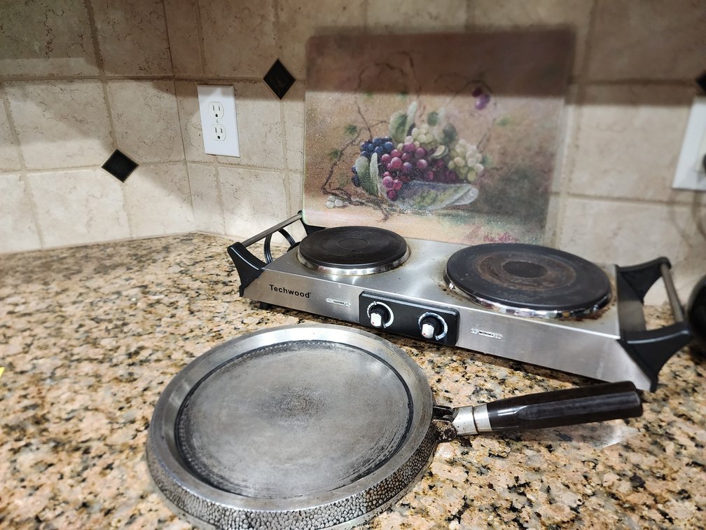 Electric Hot Plate, Griddle Pan, and Glass Cutting Board