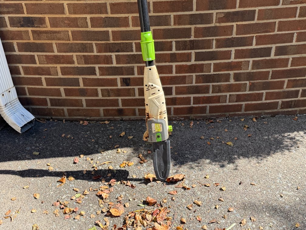Chicago Electric Outdoor Electric Pole Saw Item