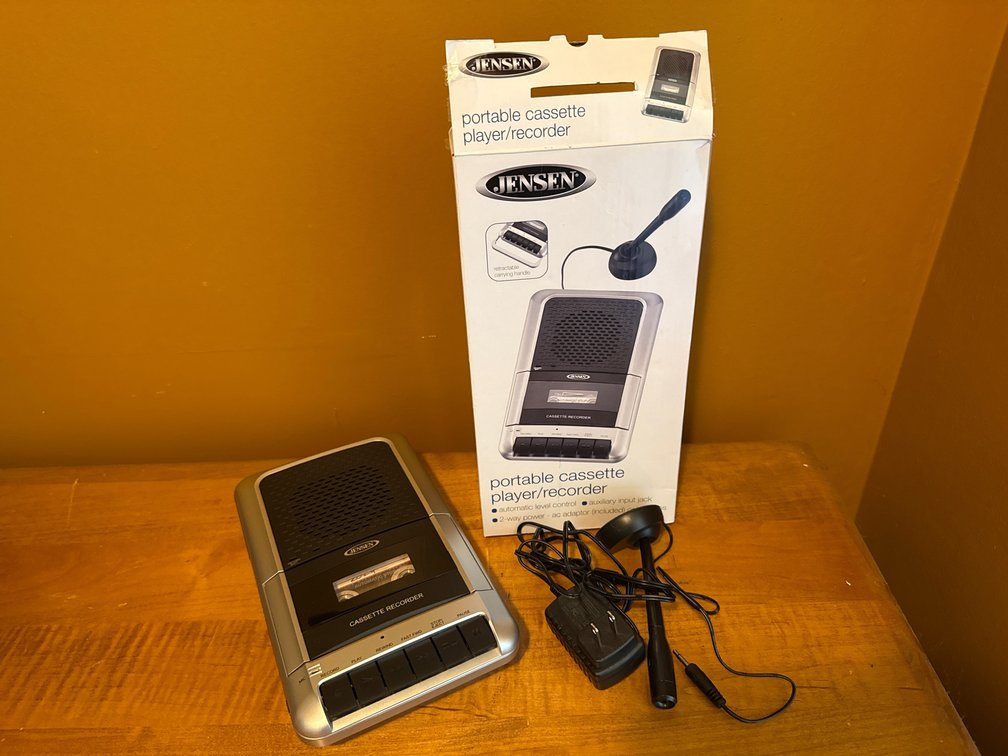 Jensen MCR-100 Portable Cassette Player and Recorder