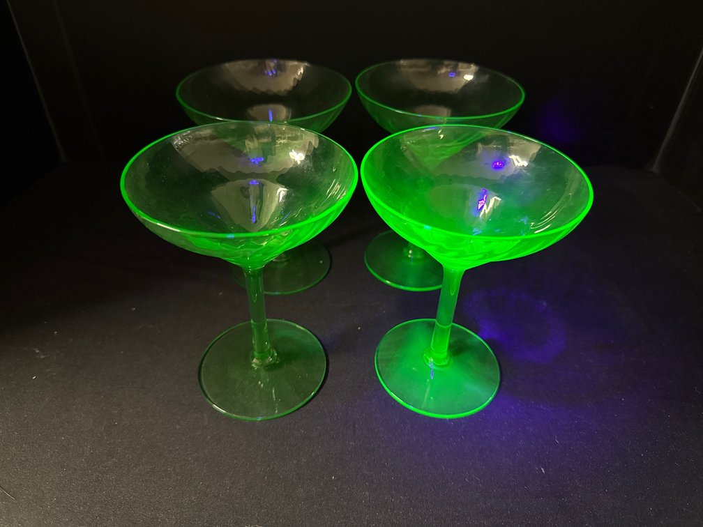Green Uranium Glasses