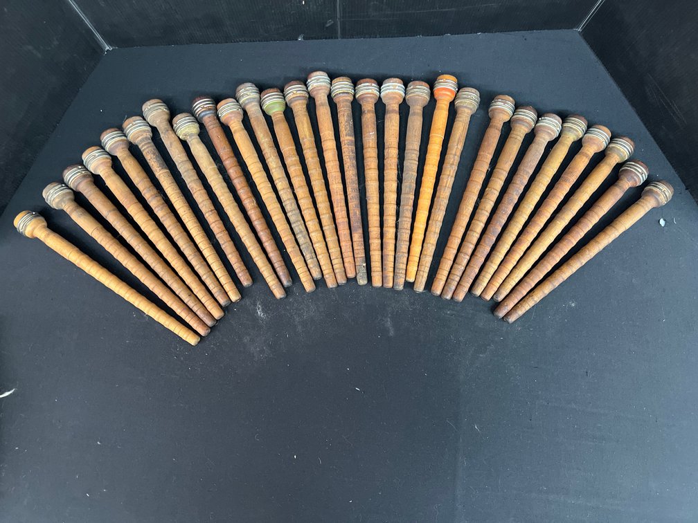 Wooden Textile Bobbins with Metal Rings