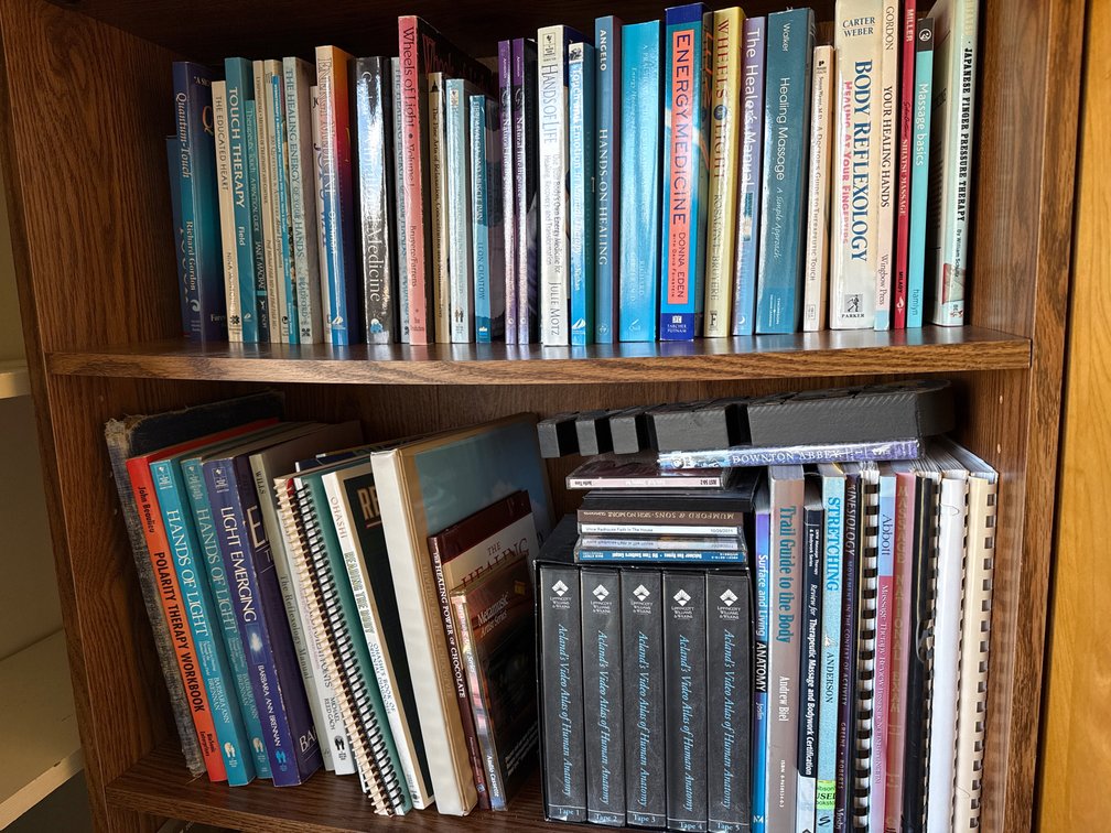Massage Therapy and Anatomy Textbooks and Media